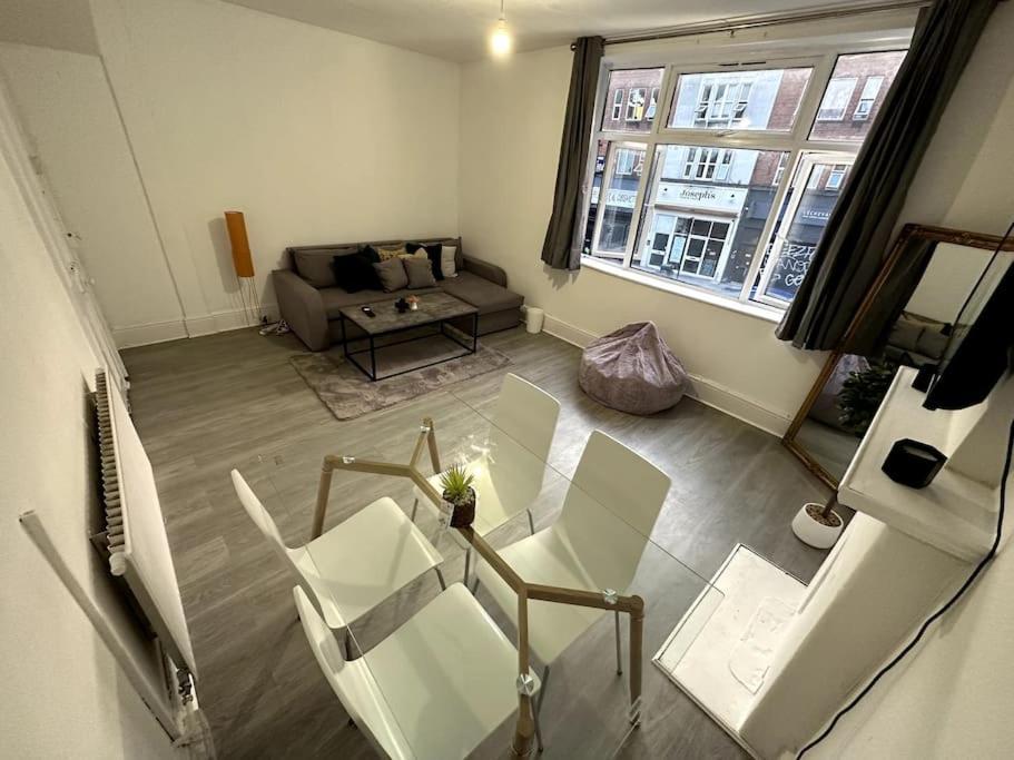 Spectacular 2 Bedroom On Tower Bridge London Exterior foto